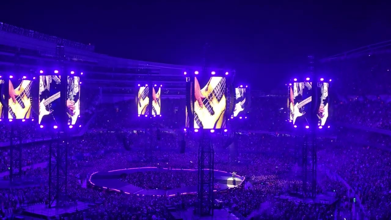 Metallica Chicago August 9 2024 Kirk and Rob "ChiTown Gangster"