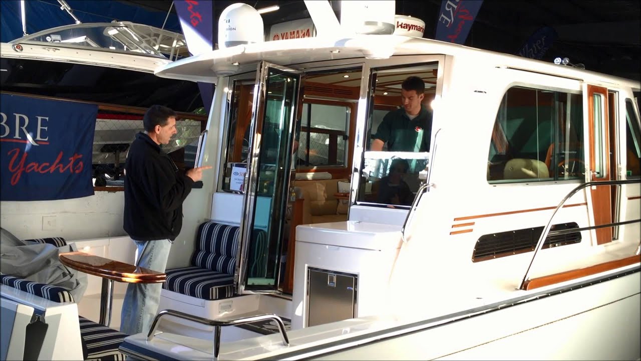 Petzolds Marine Center Showroom