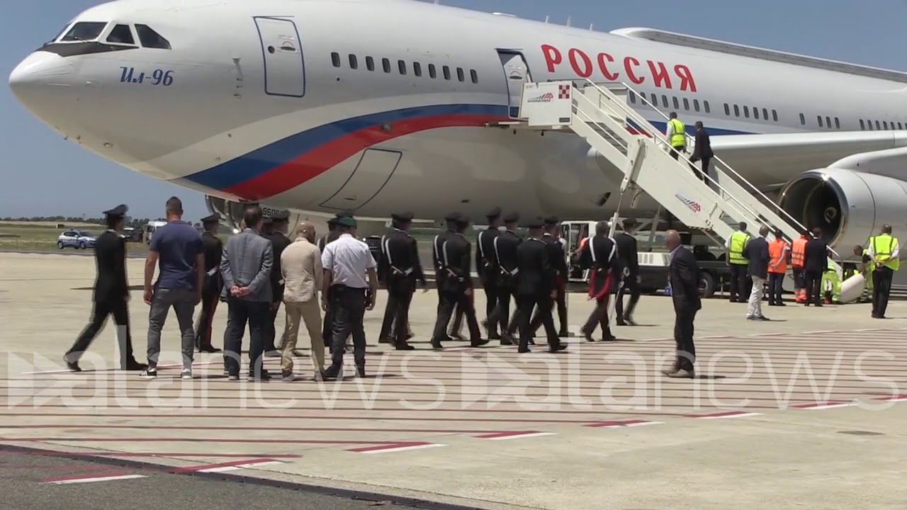 Putin atterra a Fiumicino tra imponenti misure di sicurezza