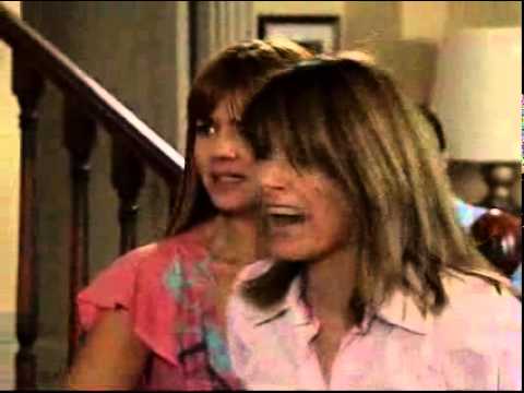 Brave - Mona and Isabel, furious with Laureano