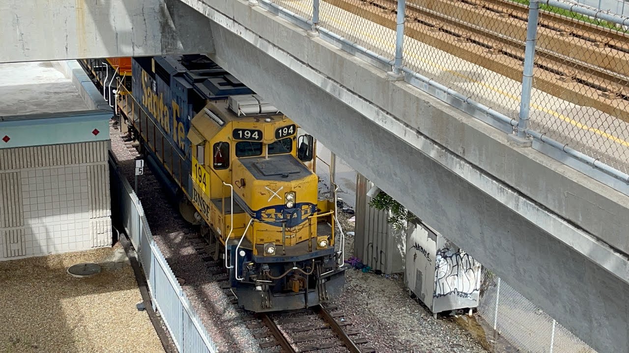 BNSF Railway + Metro Green Line at Douglas station - 3/12/2023
