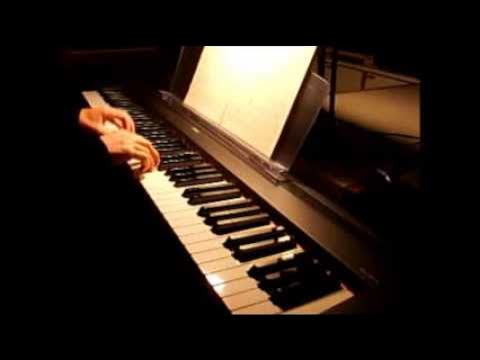 I Follow Rivers (Likke Li) on piano