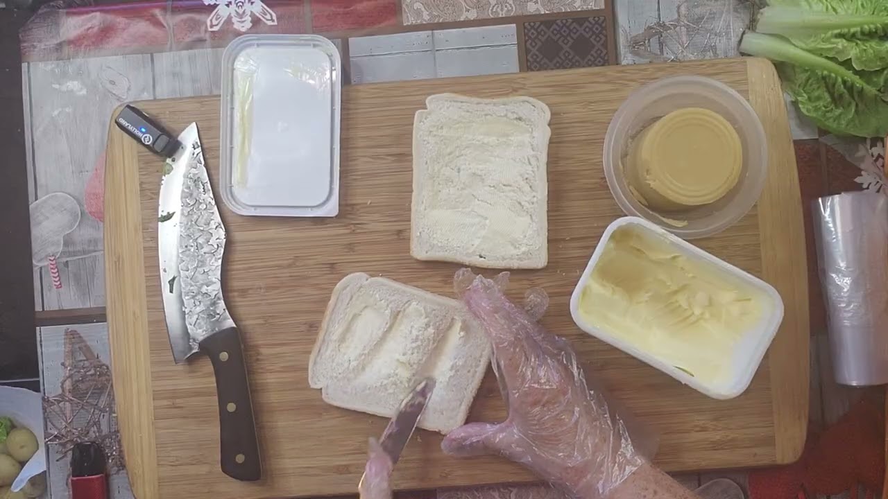Asmr/sandwich making/chopping/crunching/