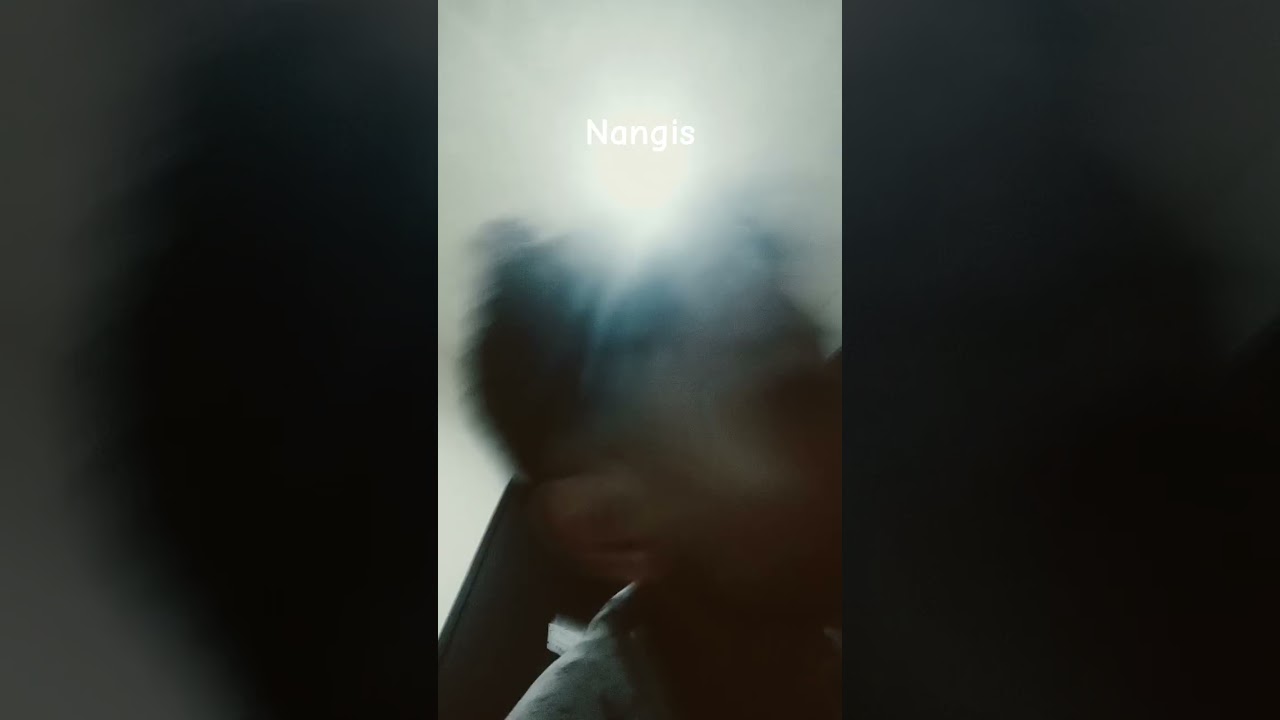 Tentu, saya akan membuatkan aplikasi Ara Komunika dalam bentuk prototipe web responsif menggunakan R