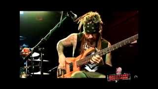 Backstageguest.com spends the day with Fieldy (Korn) when he visits Wa.