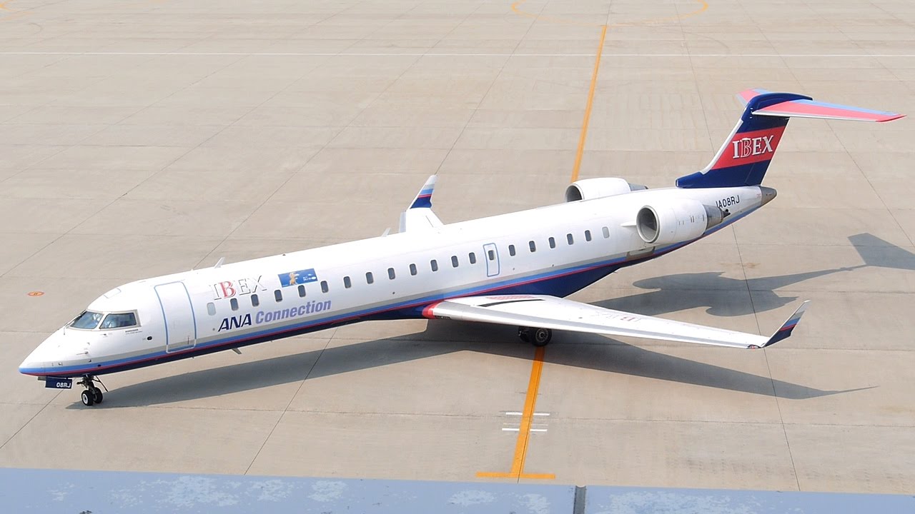 新潟空港を出発するアイベックスエアラインズのCRJ-700[JA08RJ] - YouTube