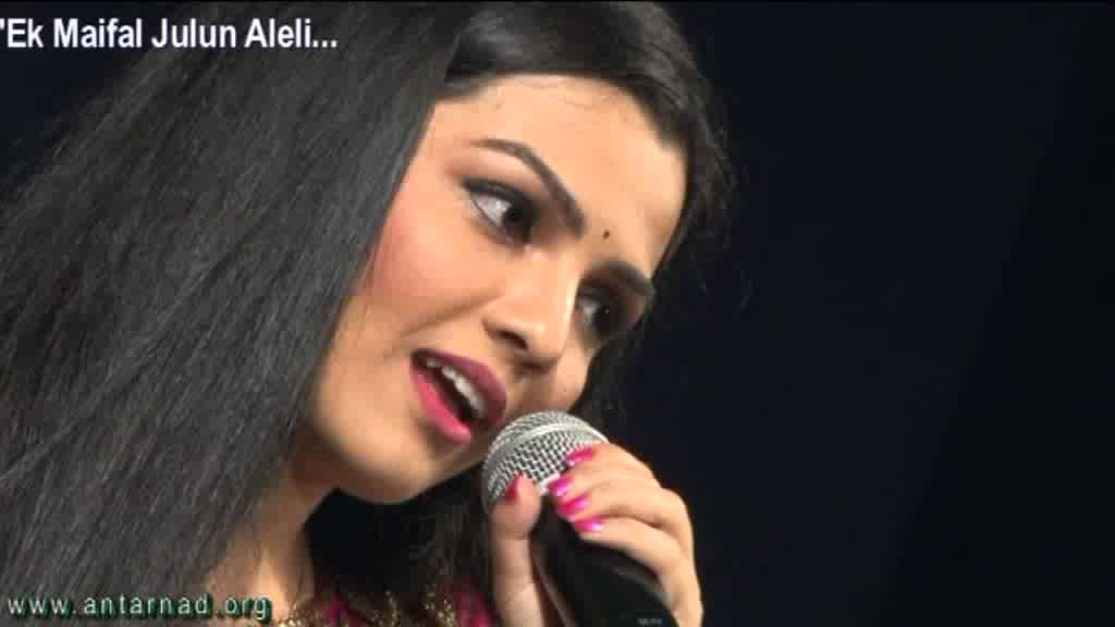 Ek Maifal Julun Aleli     Lag Ja Gale... + Surmayi Ankhiyomein...