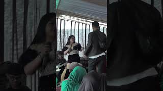 SEORANG RAJA MASIH BIJAKSANA #dangdut #wedding #goyang #beranda