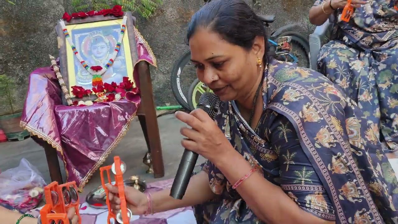 મનડામાં મારા તનડામાં માં કૃષ્ણ કનૈયો મારા # કીર્તન નીચે લખ્યું છે  #song #bhajankirtan #satasang