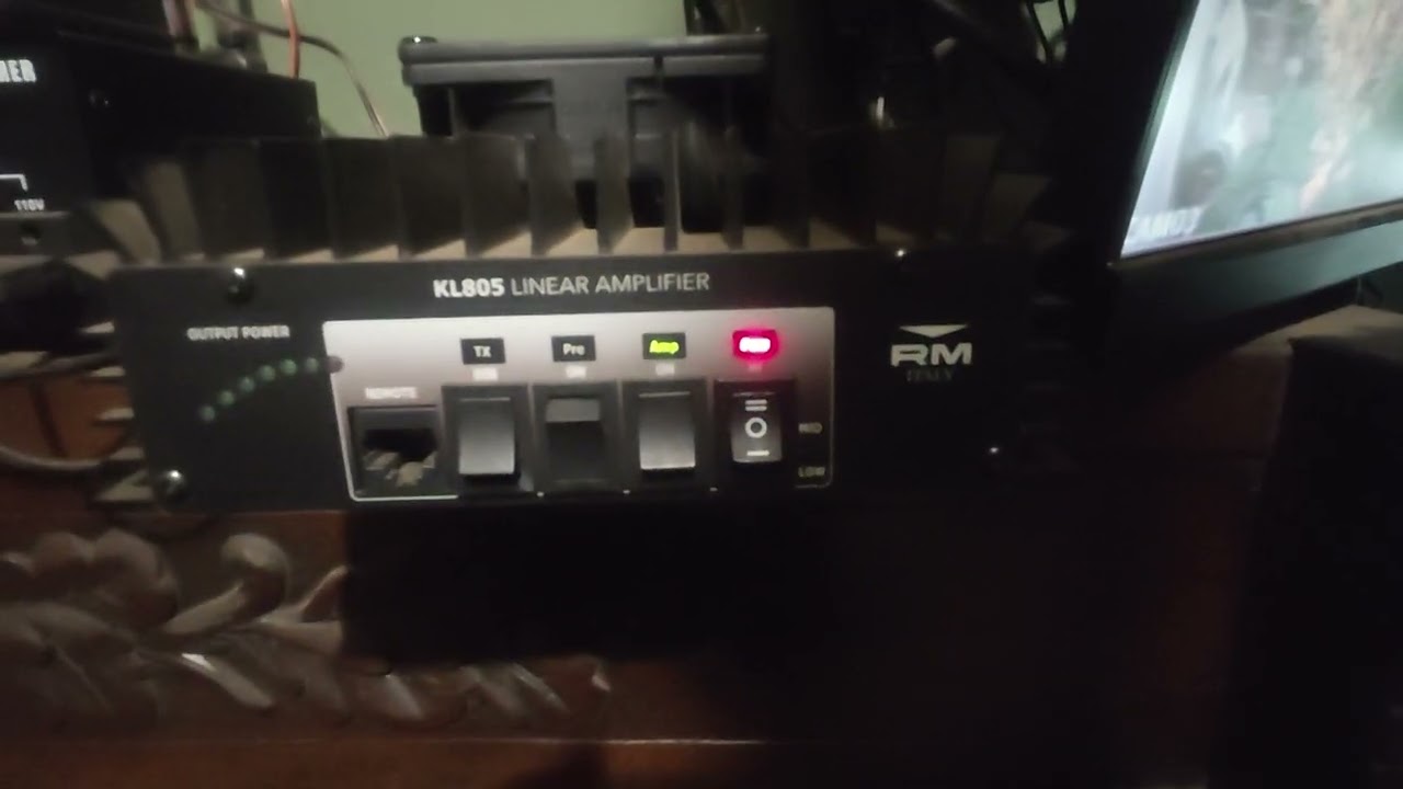 RM Italy KL805 Linear Amplifier demonstration 750w