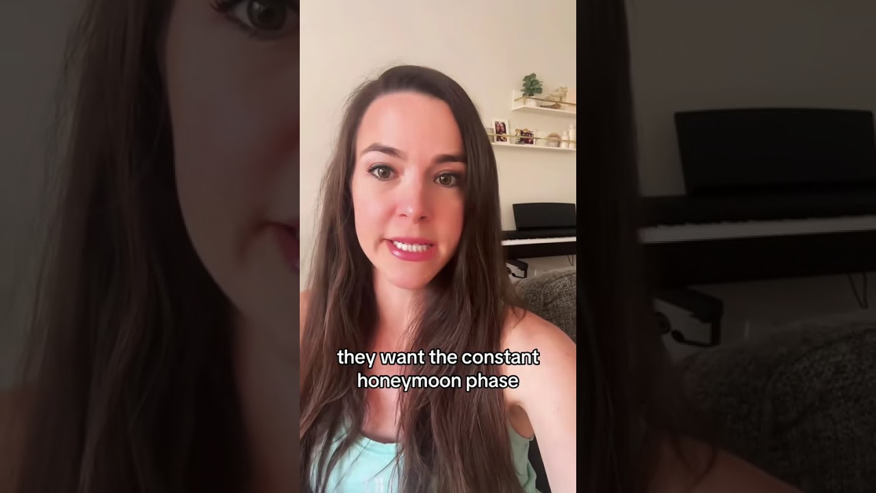 Narcissistic mirroring explained and why it works on you ￼