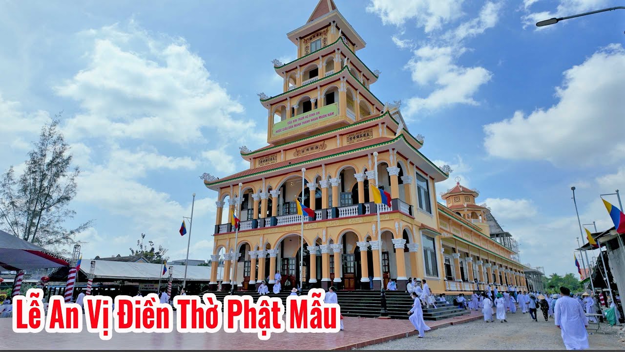 Hàng ngàn người thưởng thức buffet chay Lễ An vị Điện Thờ Phật Mẫu ở Bến Tre