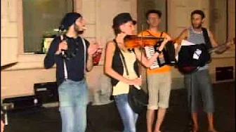 sHpiritus mOvens - Les hommes que j'aime (La Rue Ketanou) sHpiritus mOvens - Les hommes que j'aime (La Rue Ketanou)