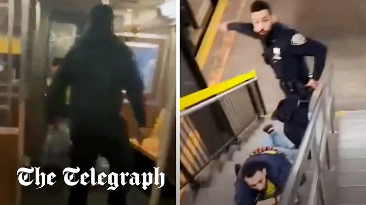 Terrified New York City commuters trapped with live shooter as fight gets out of control - DayDayNews