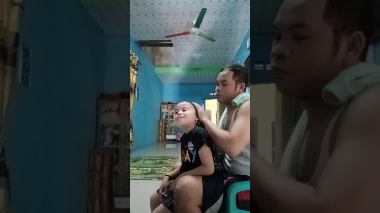 papa ikat  rambut  dedek YouTube