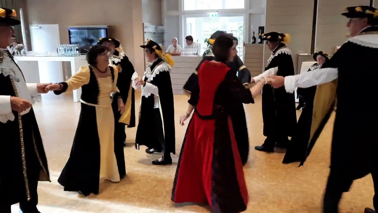 Historischer Tanz Chapeloise Rittergilde Stromberg auf der Stromburg Eröffnung Heimattage 01.10.2022