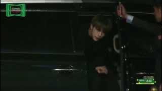 151107 BTS Jin at Melon Music Awards Red Carpet [Car Door Guy]