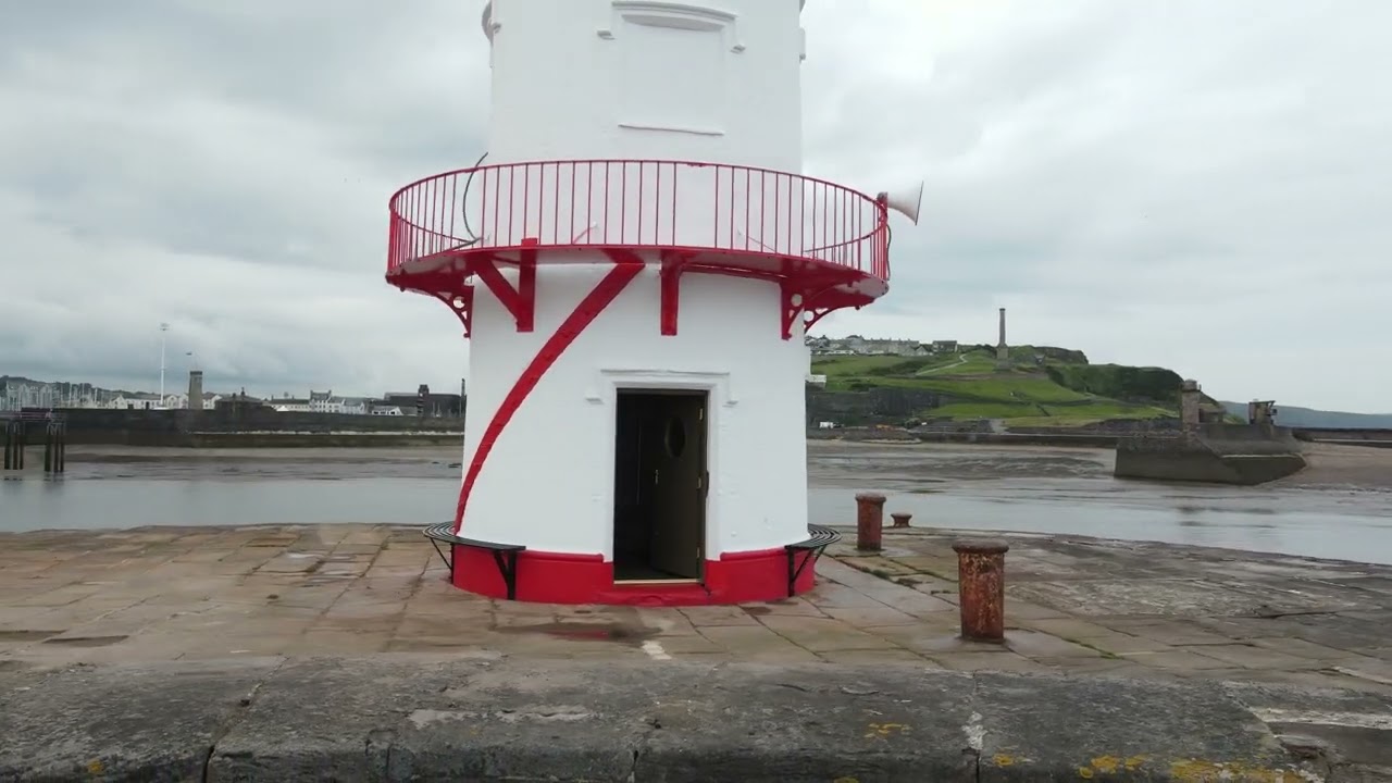 Revealing the north lighthouse at whitehaven harbour