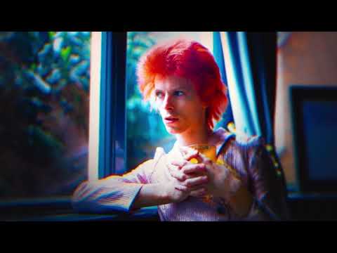 Moonage Daydream (2022) - Ziggy | Love me do