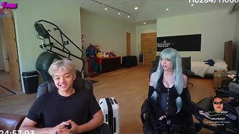 Emiru Attacked at TwitchCon - Knife?