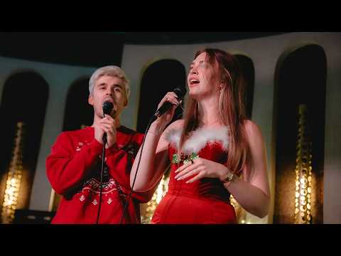 A Very QT Christmas 2025