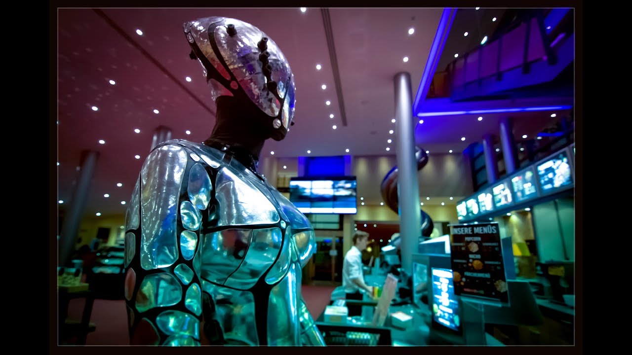 The Extraordinary Extraterrestrial Chrissie Seams