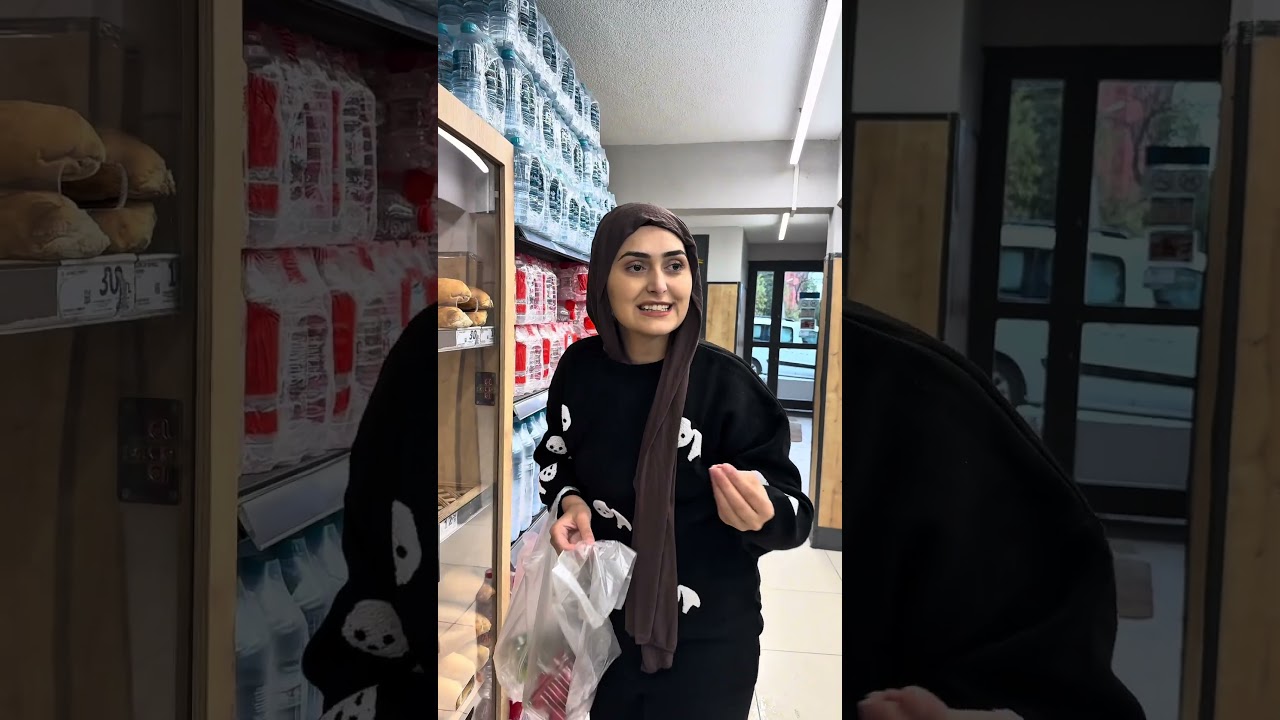 Sizde markette böyle misiniz ? #comedy #keşfet #youtubeshorts #ytshorts #yt