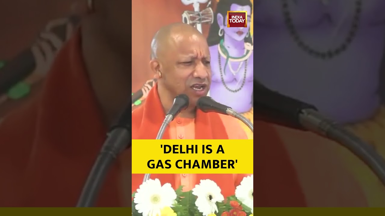 Yogi Adityanath Targets Delhi Pollution: “Feels Like a Gas Chamber” | Gorakhpur Speech