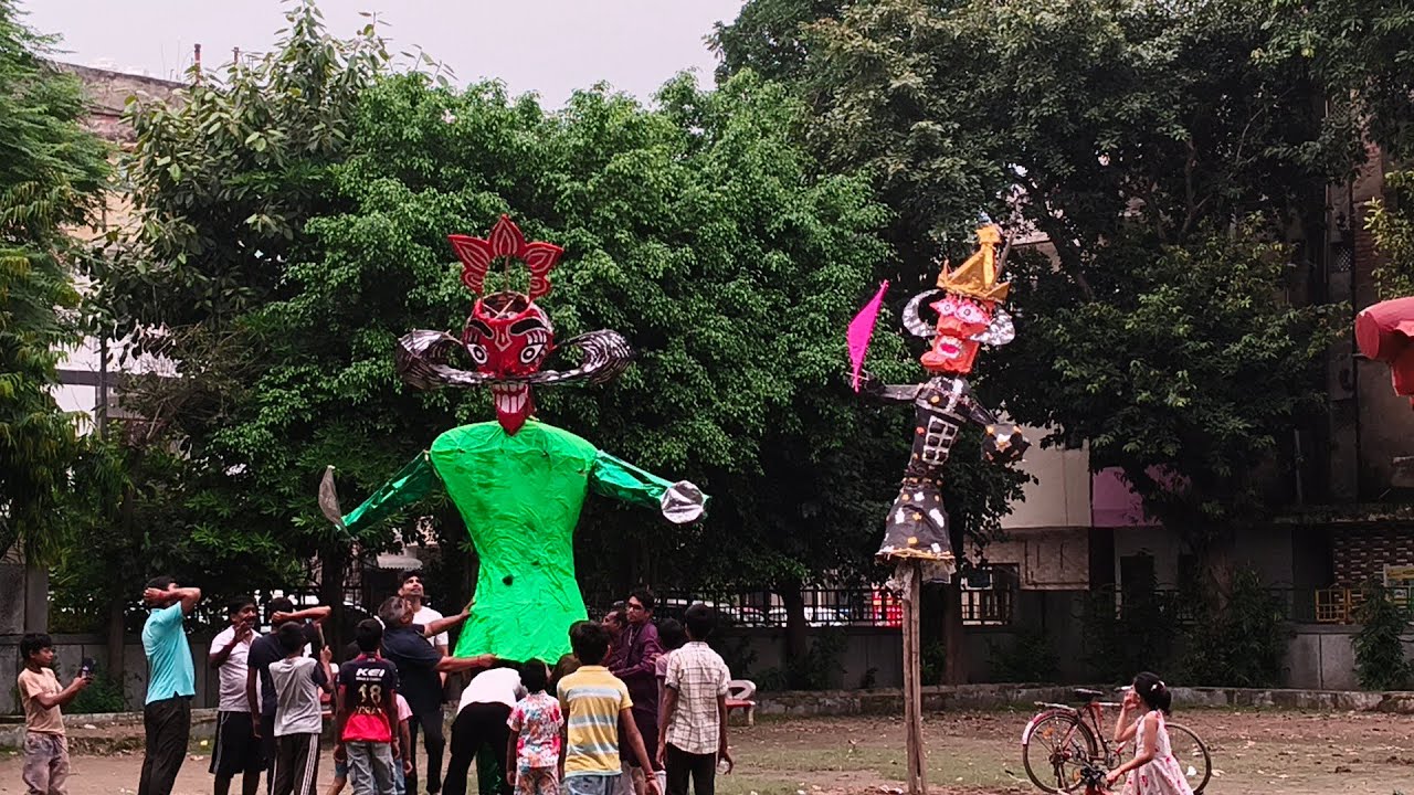 रावणदशहरा | भीगते भीगते मर गयारावण |Dwarka Delhi |vlog😀 | Dwarka sector 16 b studio apartment |vlogs