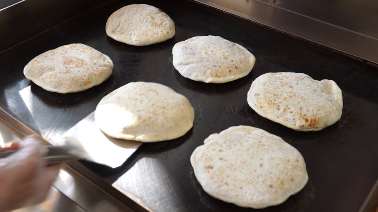 Оригинальный сладкий блинчик на гриле (хотток) - Корейская уличная еда