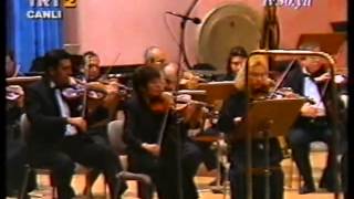 İZMİR DEVLET SENFONİ ORKESTRASI ŞEF - MEHPARE KARAMENDERES - 12