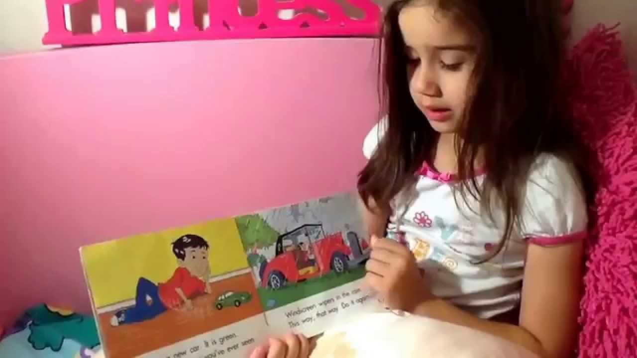Video 4 - Reading story for kids with Leticia - Book: I Like Cars 