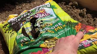 HOW TO MAKE GARDEN SOIL MIXTURE