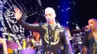 Robbie Williams - Angels [Live in Madrid 2015 HD Let Me Entertain You Tour]