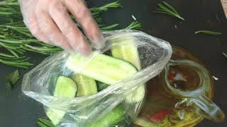 Малосольные огурцы, самый быстрый рецепт. Cucumber Salad Fast Recipe. Малосольные огурцы в пакете.