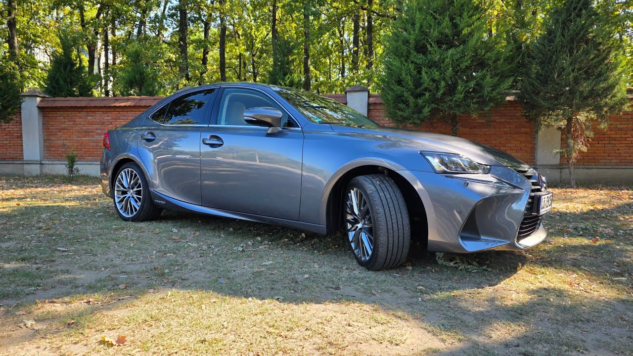 Este Lexus Is o mașină mai buna decât Audi A4, BMW seria 3 sau Mercedes C class ?