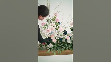 Thumbnail of DIY Free-standing Flower Arrangement- Add a Pop of Color to Your Wedding Day #diyflower #lingsmoment