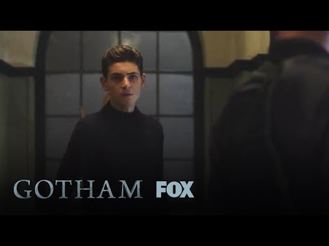 Bruce Senses Something Is Wrong | Season 5 Ep. 1 | GOTHAM