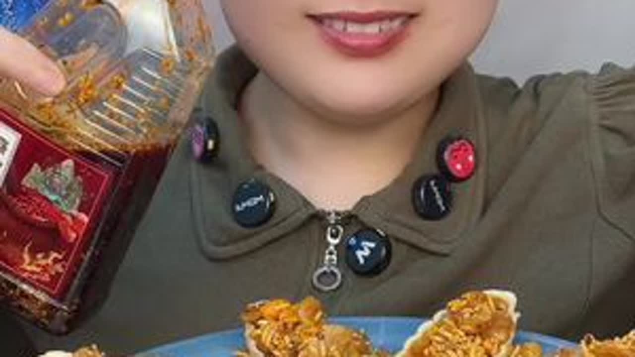 #咀嚼音 #解压声控 #好吃到停不下来 #纯酱 姐妹们自己伴酱吃了