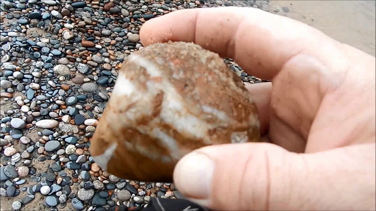 Lake superior Agate hunting 