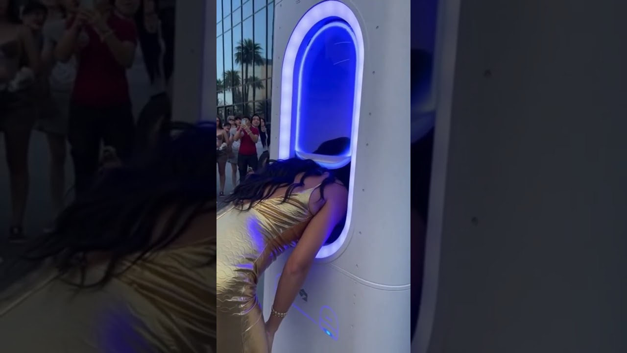 Dubai's Newest Al Salon RobotWillShock You. 