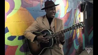 LEON BRIDGES -  &quot;BETTER MAN&quot; - Acoustic Session by &quot;Bruxelles Ma Belle&quot; 1/1