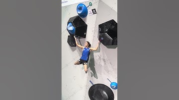 Oriane Bertone Almost Flashes W4 Finals Boulder @ IFSC Climbing World Championships Seoul 2025