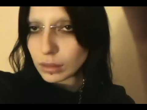 намаж себе блят говно на лицо а не липстик P.s пид*ры лохи - YouTube