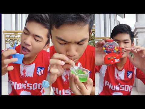 Thử Thách Một Ngày Ăn Toàn Đồ Màu <strong>Xanh</strong>  ❤ ChiChi Family ❤ Kẹo Đồ Chơi CandyChang