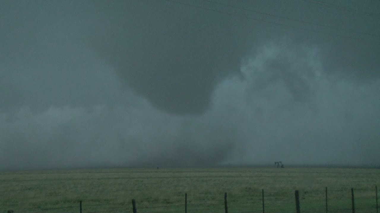 Spearman, TX Tornado 060614 by Val and Amy Castor YouTube