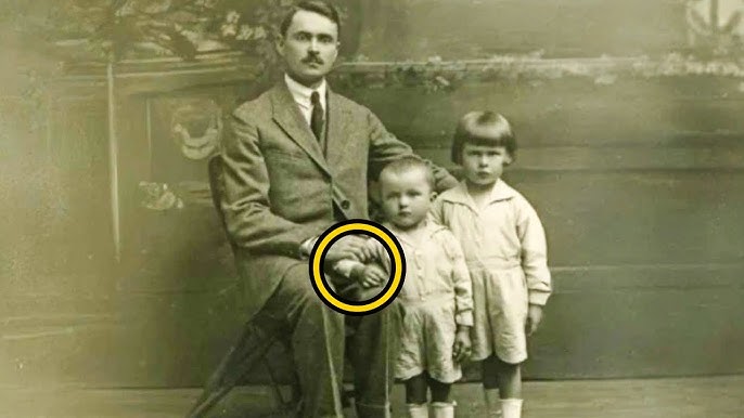 Grandfather Finds Old Family Photo, He Looks Closer And IMMEDIATELY Turns Pale When He Sees...