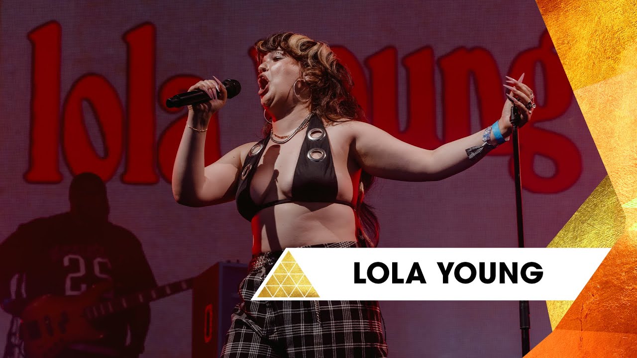 Lola Young - Messy (Glastonbury 2025) Lola Young - Messy (Glastonbury 2025)