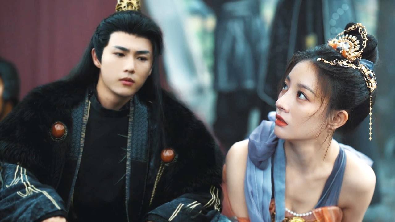 昔日千金小姐淪為拍賣奴隸，竟意外落入曾經的死對頭王爺手中！？ #甜寵 #lovestory