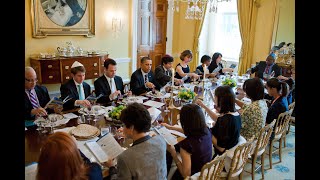 Protesters hold Passover and Seder in the streets